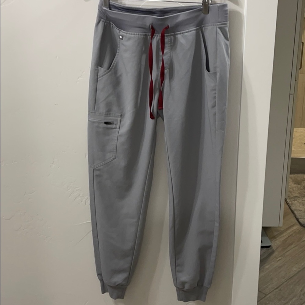 Figs scrub pants concrete